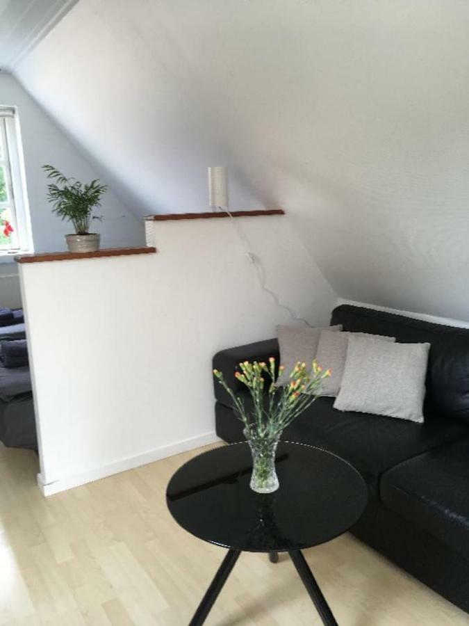 Apartamento Ro I Skoven - Men Taet Pa Byen Varde Exterior foto